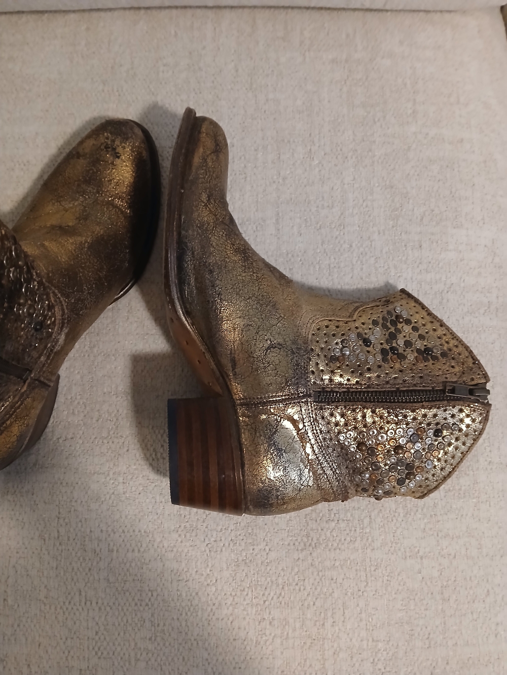 •FRYE• 'Deborah' Metallic Gold Western Ankle Boots with Stud Detail - Picture 10 of 15